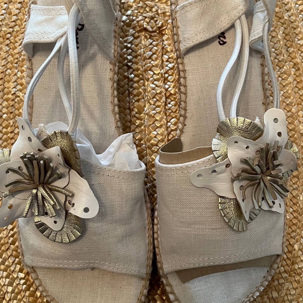 Chic Espadrille Sandals with Gold Floral Accents